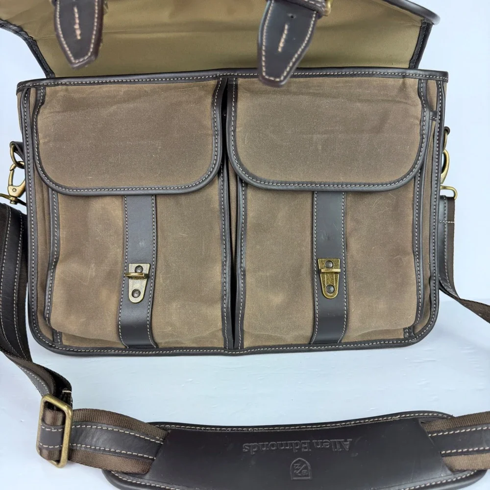 VTG Allen Edmonds Waxed Canvas Leather Trim Messenger Bag Briefcase Brown Brass